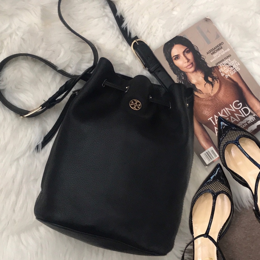 TORY BURCH • Brody Black Bucket Crossbody Bag - Picture 9 of 11